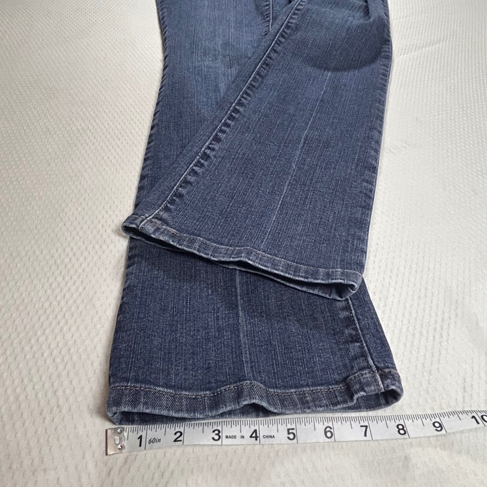 Levis 515 Boot Cut Jeans Womens 6 Medium Dark Wash Blue Denim Mid Rise Stretch - Picture 9 of 11